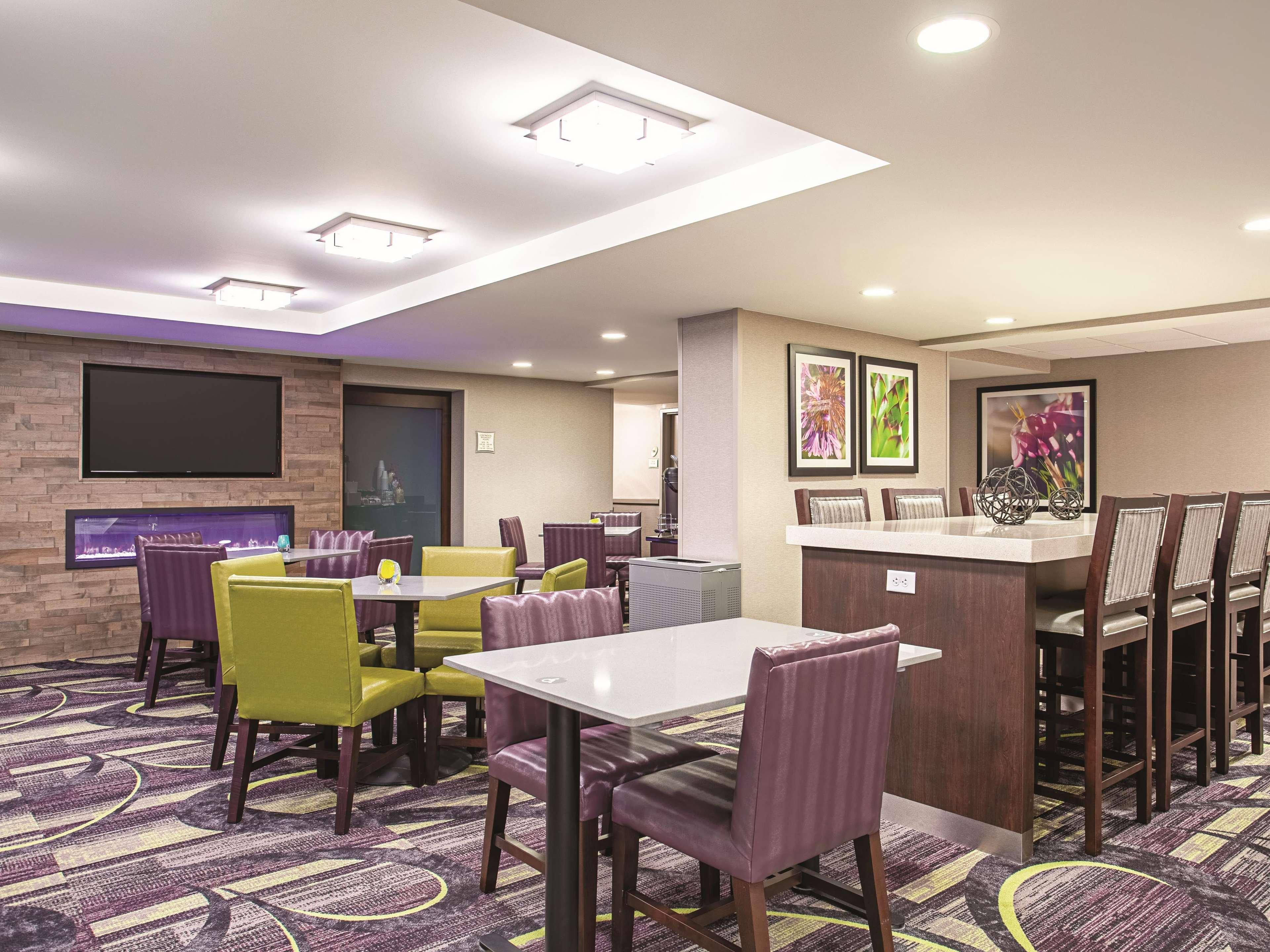 La Quinta By Wyndham Baltimore N / White Marsh Rosedale Екстериор снимка