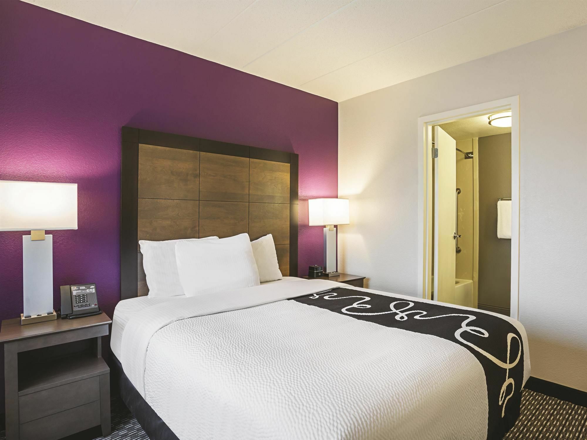 La Quinta By Wyndham Baltimore N / White Marsh Rosedale Екстериор снимка