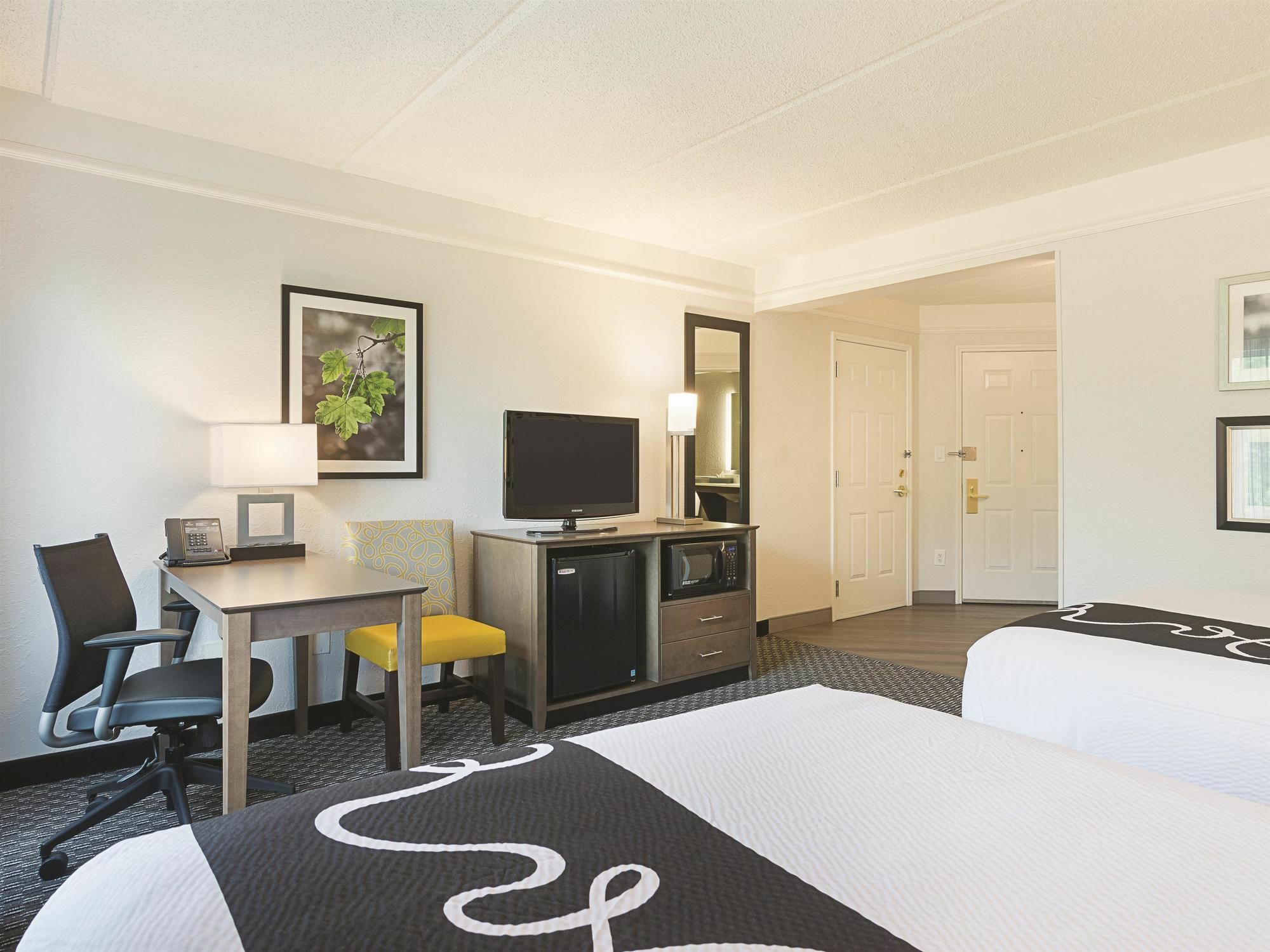La Quinta By Wyndham Baltimore N / White Marsh Rosedale Екстериор снимка